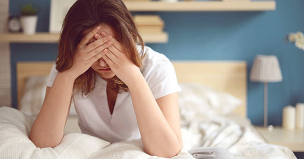 Chàng trai “không chi một cắc” nhưng tháng nào cũng đòi người yêu tặng quà