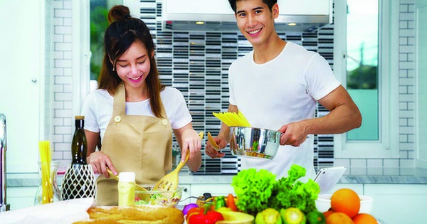 Lời xin lỗi của chồng sau 2 bữa vào bếp nấu cơm