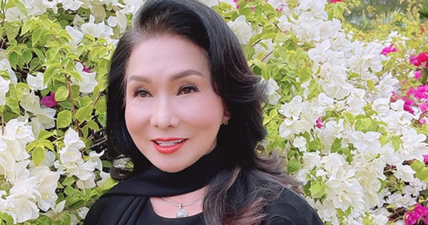 NSND Bạch Tuyết tuổi 77 sống như tu hành, học online 4 tiếng/ngày