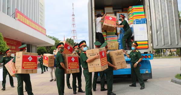 Thừa Thiên Huế: Bộ đội căng mình chống dịch, vừa kêu gọi, quyên góp nhu yếu phẩm gửi vào TP. HCM - Vimarsana News