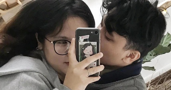 Chàng 1m83 tán đổ ‘cô gái mét năm ba’ nhờ màn tỏ tình đặc biệt