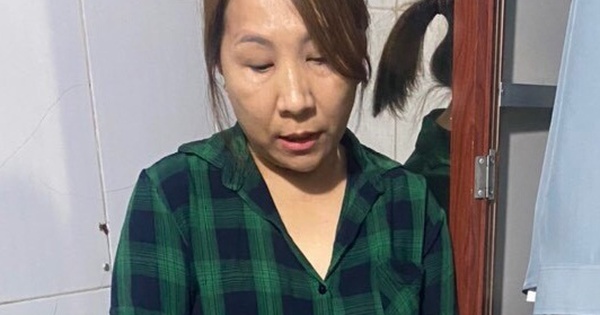 Nghệ An: Bắt nữ quái thủ hàng “nóng”, bán ma túy qua khe cửa