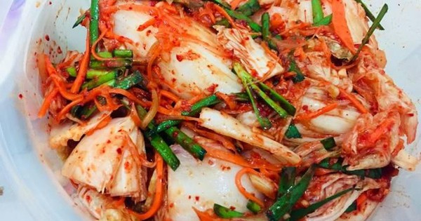Cách làm kim chi cải thảo đơn giản cho bữa cơm nhà tròn vị