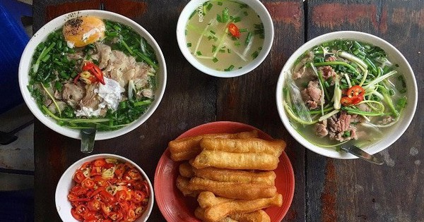 Phở bò Hà Nội có vị gì lạ mà ăn một lần không thể quên