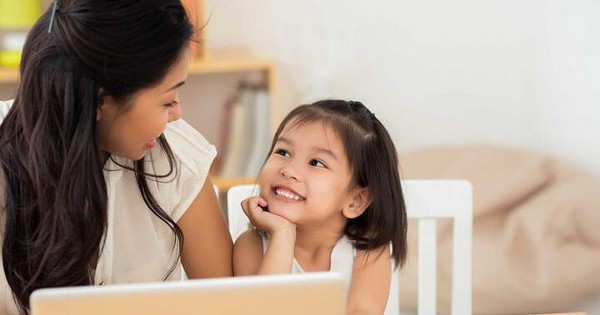 6 cách cha mẹ giao tiếp giúp trẻ hiểu chuyện và thông minh