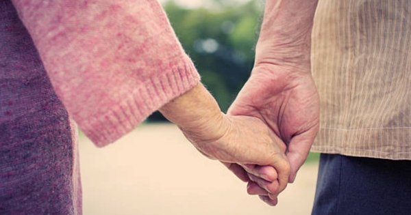 U70 quyết ly hôn mặc con cháu can ngăn: “Vì ly hôn tôi hạnh phúc hơn”