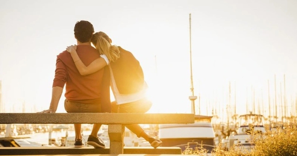 5 cách để củng cố mối quan hệ với bạn đời