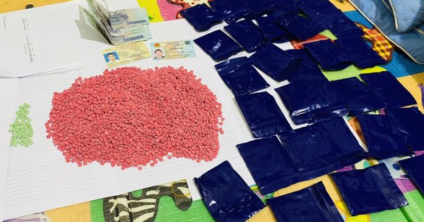 Bóc đường dây ma túy từ phát hiện 8 viên ma túy  ban đầu trong người của thanh niên 17 tuổi