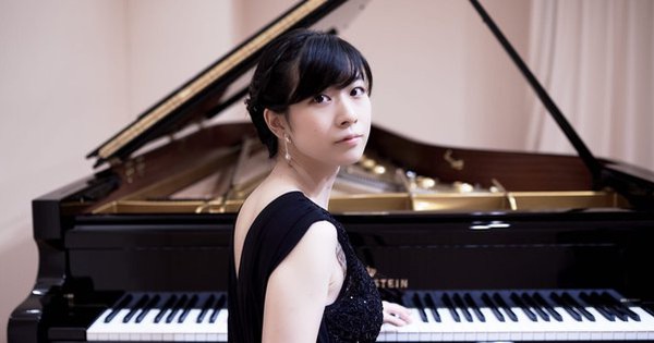 1,000 ドン以下の食事で世界的に有名な日本人ピアニスト