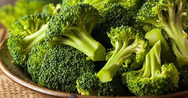 Chất xơ trong rau có ảnh hưởng đến mức cholesterol trong máu không? Nếu có, cách nào để cải thiện mức cholesterol bằng chất xơ từ rau?
