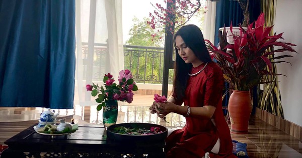 View - Vợ trẻ thứ 5 của đạo diễn Lê Hùng vừa nhận NSND là ai?