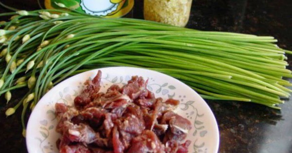 Đây mới là cách làm bông hẹ xào thịt bò mềm ngon, bổ dưỡng
