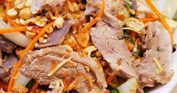 Đây mới là cách làm gỏi vịt rau răm chuối xanh chua chua ngọt ngọt ngon khó cưỡng