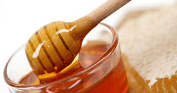 Ngoài mật ong, có phương pháp nào khác để chữa nấm miệng?
