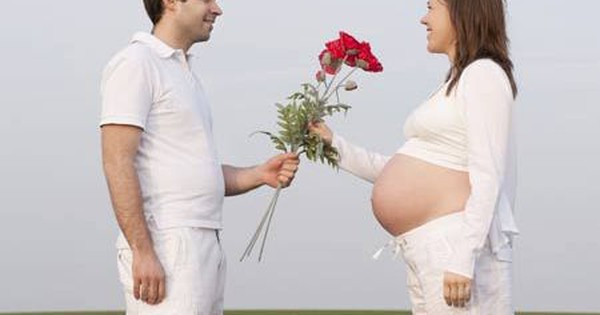 Bụng gò cứng sau khi quan hệ có ảnh hưởng đến thai nhi không?
