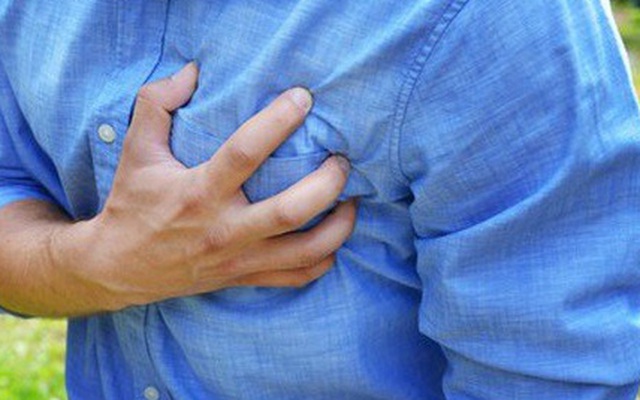 Đau thắt ngực sau khi chơi thể thao có đáng ngại?