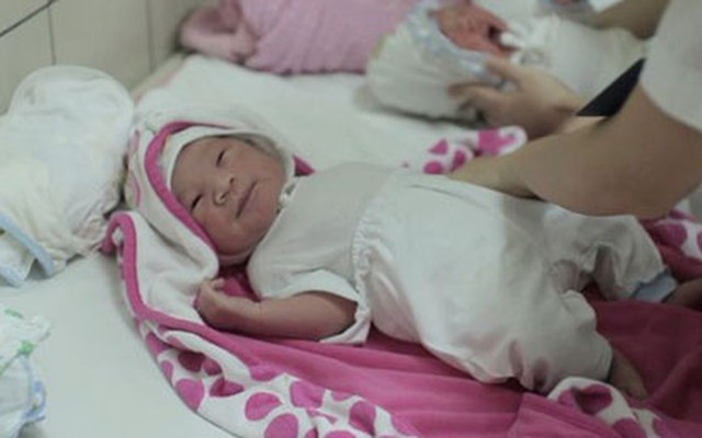Đề nghị xét lại quy trình cho trẻ sơ sinh ra viện