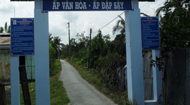 Cộng tác viên dân số là Bí thư chi bộ ấp