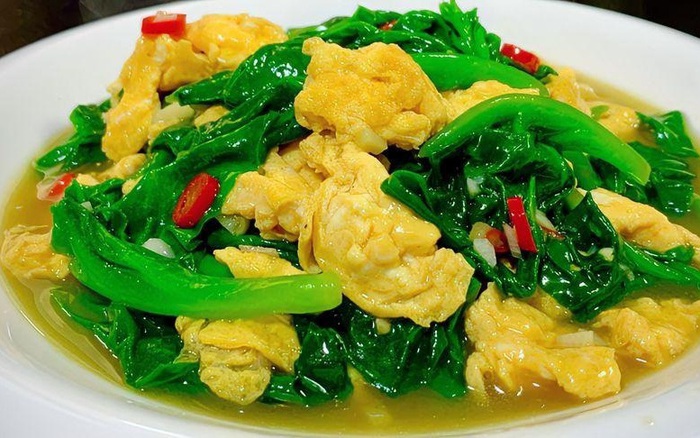Trứng bác rau mồng tơi