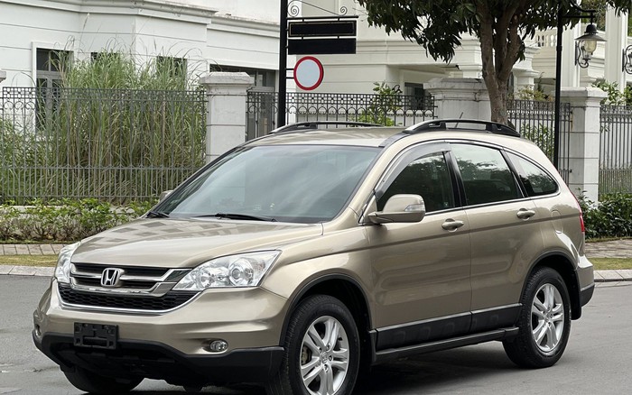 Mua xe gầm cao SUV cũ giá 300 triệu đồng: Chọn Honda CR-V hay Hyundai Tucson?