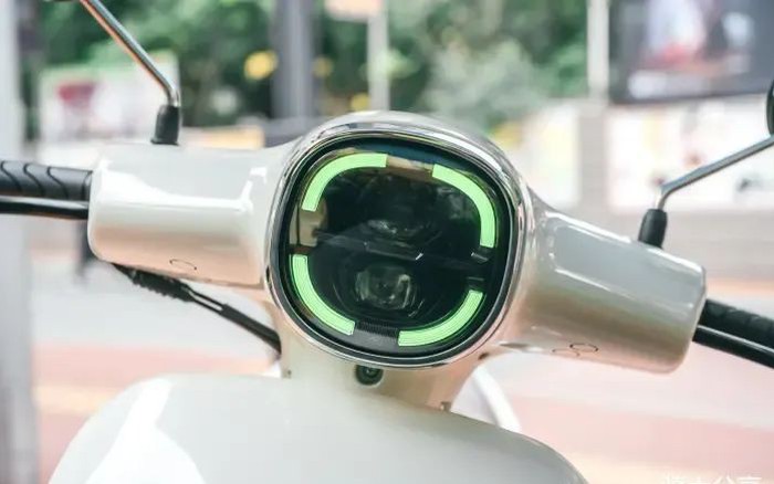 Xe ga 150cc giá 28 triệu đồng đẹp cổ điển, trang bị sánh ngang SH 160i, rẻ hơn Vision, chỉ ngang xe số Future