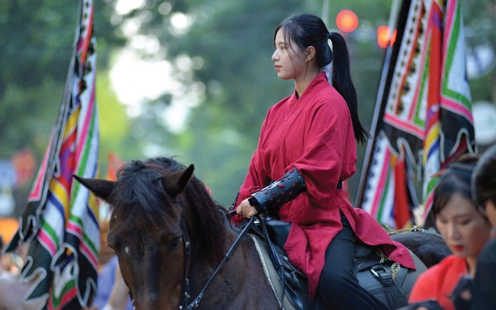Ninh Bình lần đầu tiên tổ chức diễu hành kỵ binh trong Lễ hội Nón lá - Viet Nam Festival 2025