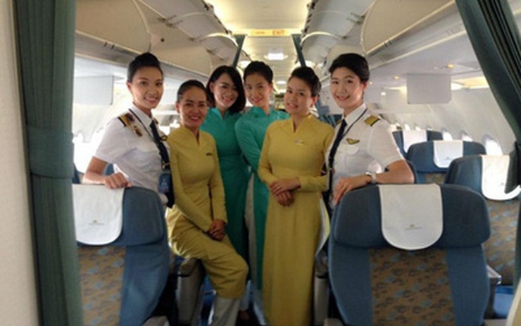 Dân mạng xuýt xoa với tổ bay toàn hot girl hot nhất Vietnam Airlines