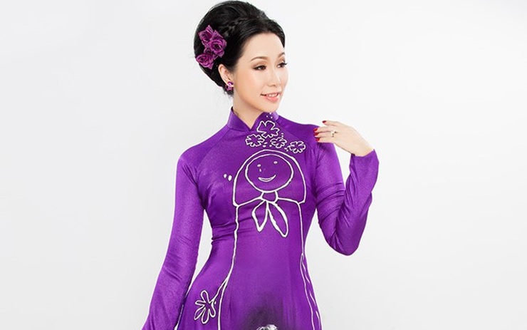 Á hậu Kim Chi diện 5 thiết kế cho lễ Vu lan