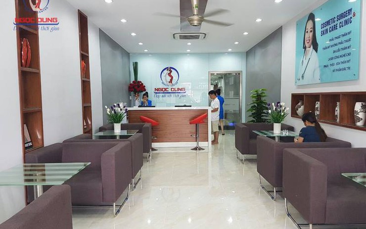 Hải Phòng: Nhập viện cấp cứu khi đang phun môi tại TMV Ngọc Dung