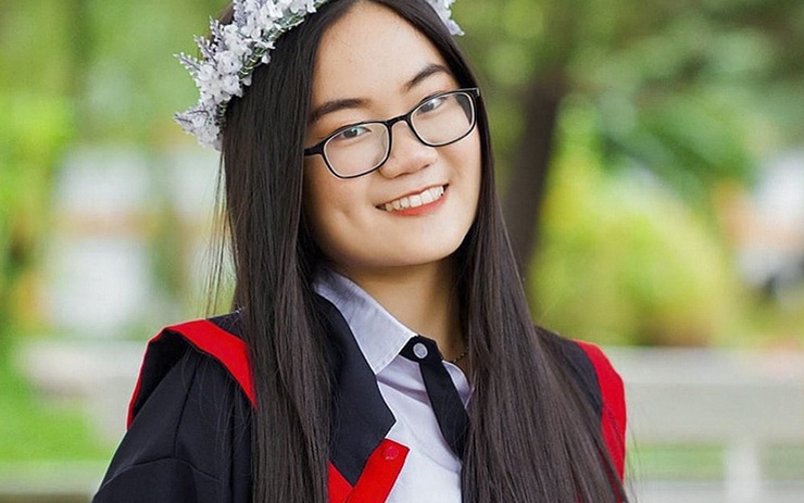 Nữ sinh Phú Yên giành học bổng 15 đại học Mỹ