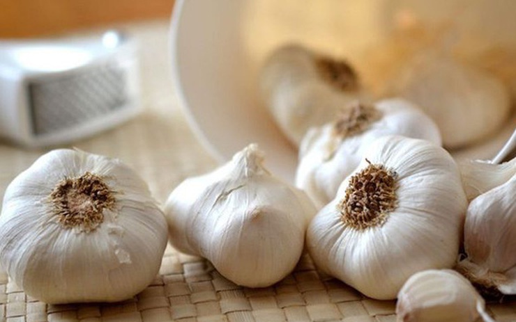 Những điều bạn cần lưu ý khi ăn tỏi Những điều bạn cần lưu ý khi ăn tỏi
