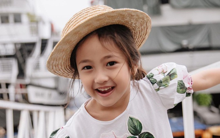 Vẻ ngoài như thiên thần của con gái 5 tuổi Hoa hậu Hà Kiều Anh