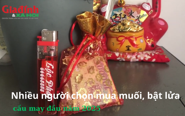 Nhiều người chọn mua muối, bật lửa cầu may đầu năm 2025 
