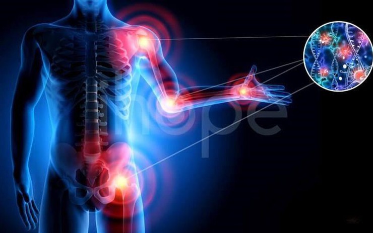 Người đàn ông phát hiện ung thư ác tính hiếm gặp từ dấu hiệu bất thường ở chân