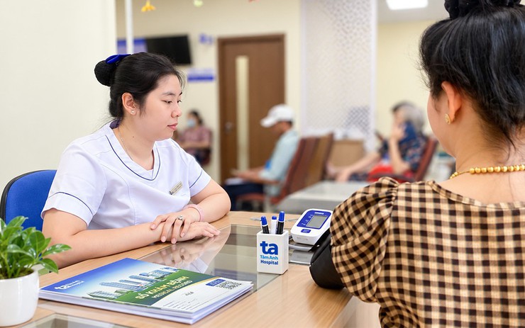 Người phụ nữ 39 tuổi mắc hội chứng thận hư sau 7 tháng dùng thuốc trị rụng tóc không rõ nguồn gốc