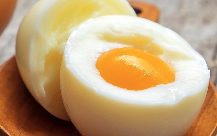 Bệnh gan có nên ăn trứng gà?