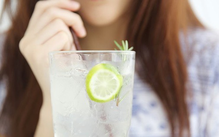 Uống nước chanh có thể làm 'sạch' gan không?