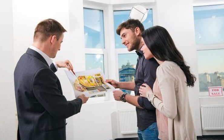 Đi chơi nhà người vào mùa hè khác mà làm 4 điều này: Coi chừng bạn đang bị 'trừ điểm EQ'