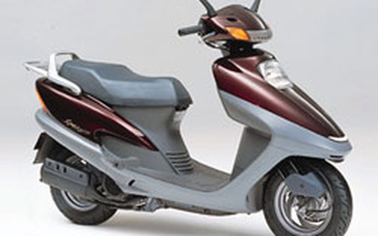 Honda Spacy 14 năm tuổi chạy 6000 km vẫn có giá hơn 100 triệu đồng  Tuổi  Trẻ Online