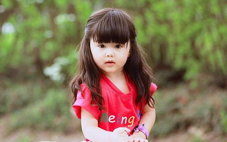 Cô bé 3 tuổi xinh như thiên thần nổi tiếng khắp Thái Lan