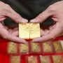 Ngân hàng Nhà nước sắp đấu thầu vàng miếng: Chuyên gia lo lắng vàng chỉ giảm trong thời gian ngắn hạn