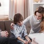 9 hành vi cha mẹ làm với mục đích tốt đẹp nhưng lại khiến trẻ chống đối và xa cách gia đình