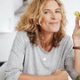 Bí quyết giúp phụ nữ tuổi 50 giảm cân và các triệu chứng mãn kinh
