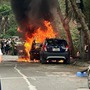 Hà Nội: Ô tô BMW cháy trơ khung khi đang đỗ bên đường