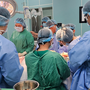 11 giờ phẫu thuật vi phẫu cứu nam thanh niên bị bỏng nặng gây biến dạng cơ thể