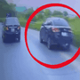 Hà Nội: Phẫn nộ cảnh ô tô con chèn ép xe máy, gây tai nạn khiến một người bất tỉnh tại chỗ rồi bỏ chạy