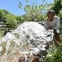 Khoan giếng trong vườn nhà để lấy nước tưới cây, lão nông bị phạt hơn 17,5 triệu đồng: Khi nhận ra lỗi sai thì đã quá muộn