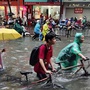 Sở GD&ĐT Hà Nội lên tiếng vì sao quyết định cho học sinh nghỉ muộn khi có mưa lớn