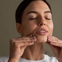 5 cách tự nhiên giúp xóa nếp nhăn khi cười, lấy lại làn da tươi trẻ ngay tại nhà