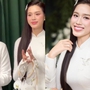 Cô dâu Đỗ Thị Hà rạng rỡ bên chồng doanh nhân trong đám hỏi tại Thanh Hóa
